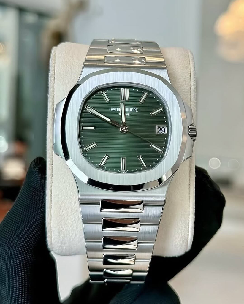 @watchauction - R⤓Download.webp
